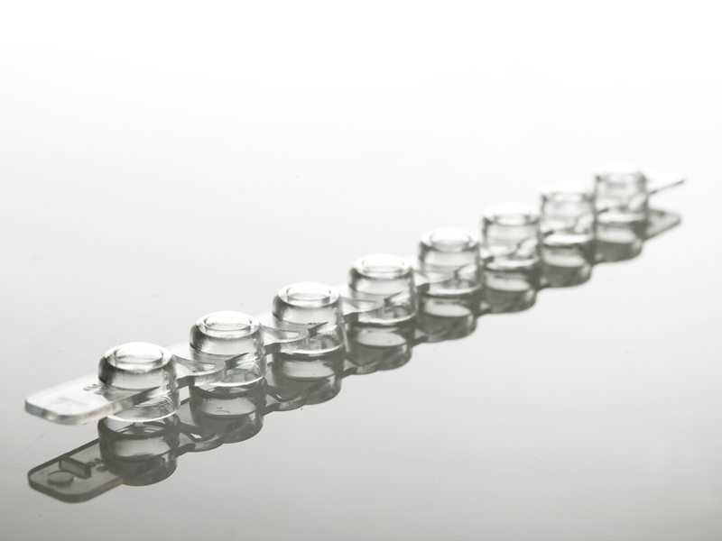 Azenta Strips of 8 Domed Caps; 300 strips - meslo